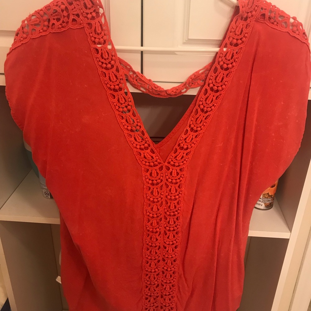 Maurice’s top